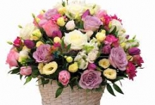 A pornit cu o florarie de 20 mp in Bistrita, iar acum trimite buchete de flori oriunde in lume, printre care Singapore, Africa de Sud si Dubai