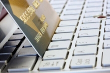 Romanii, inaintea italienilor si austriecilor la comenzi online de asigurari